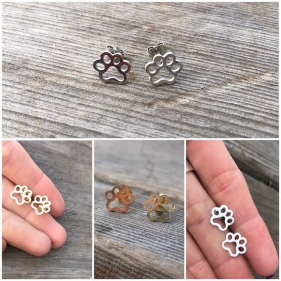 SILVER - Stainless Steel ♡ Paw Prints Stud Earrings - Picture 4 of 5